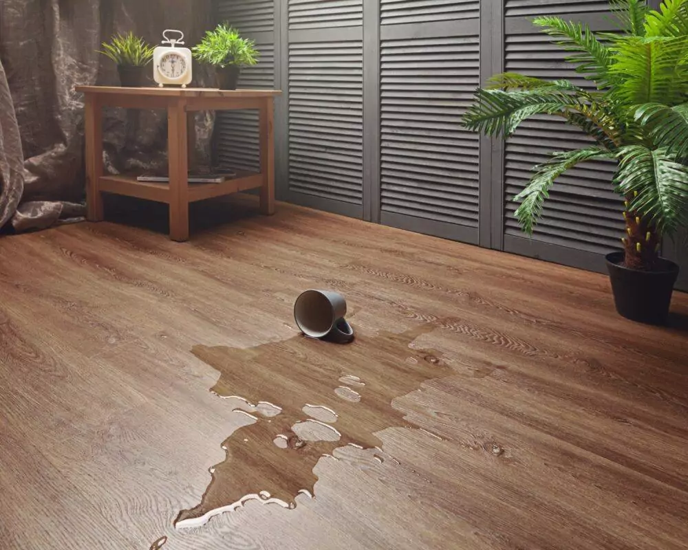 Кварцвиниловая плитка Aquafloor Real Wood Glue AF6051 — в интерьере
